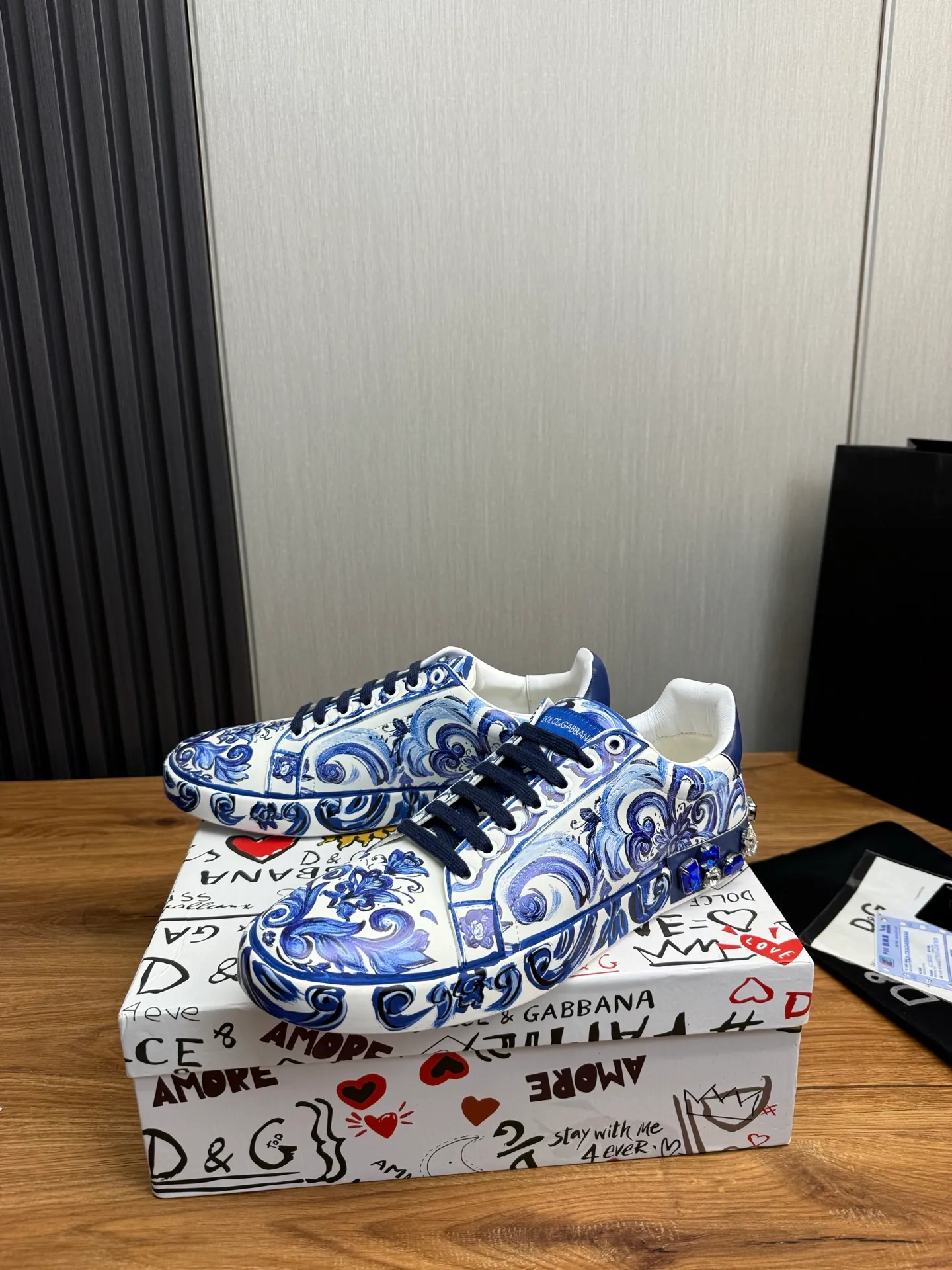 Men's men's shoes 💰520💰 Dolce & gabbana (DG) official website synchronized new models 💥1 fashionable hot models: 1 Exclusive mold opening ✅Imported cowhide for the upper, unique brand style logo upper 💥Sheepskin feet 🐑Original private mold outsole ✔️36-44 (38.45 custom-made, non-refundable)